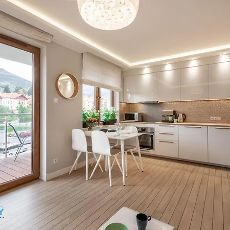 Bluesky: Mountain View Retreat In Karpacz